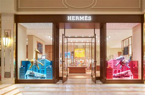 hermes near.me